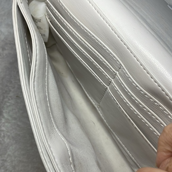 Steve Madden White Chevron Quilted Crossbody Bag - Picture 6 of 13